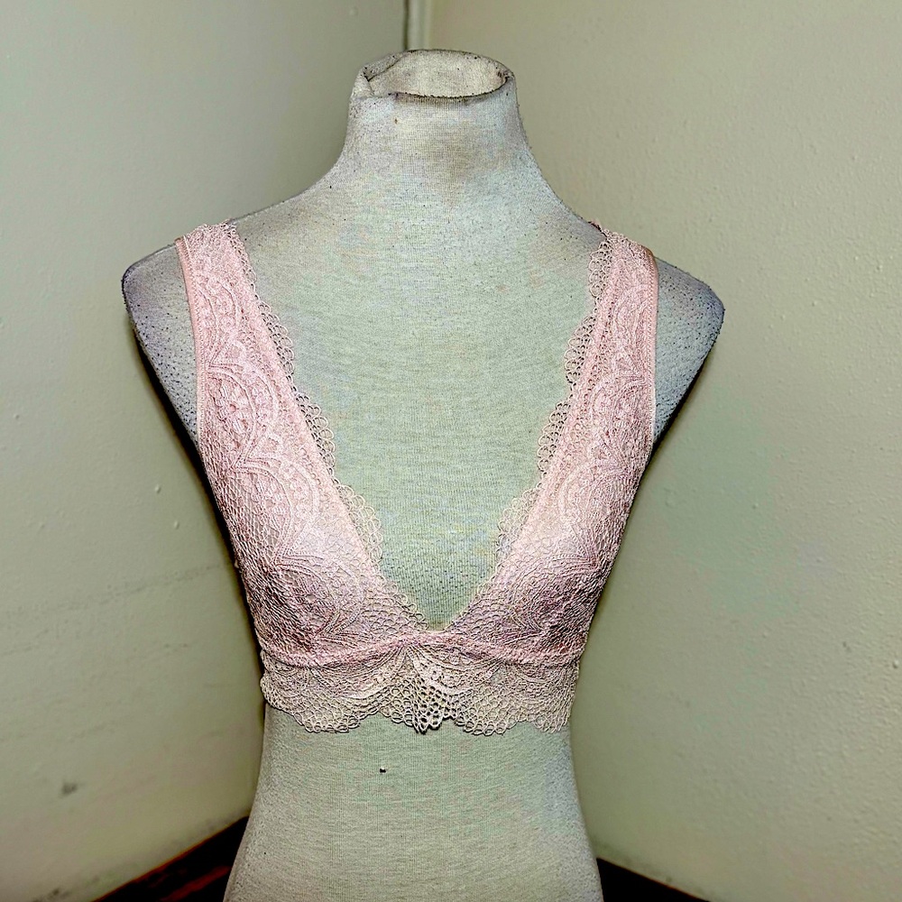 Victoria Secret Deep V Plunge Lace Bralette